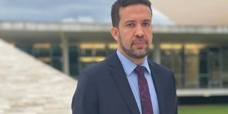 Deputado federal André Janones, expulso da OAB-MG após três infrações ético-disciplinares em 2026