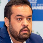 Ex-governador Cláudio Castro durante evento político antes da condenação pelo TSE