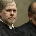 Ministros do STF Gilmar Mendes e Dias Toffoli durante sessão no Supremo Tribunal Federal