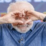 Presidente Lula com índice de desaprovação de 61% segundo pesquisa PoderData em março de 2026