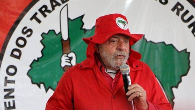 Lula durante agenda oficial ligada a repasse para cooperativa do MST