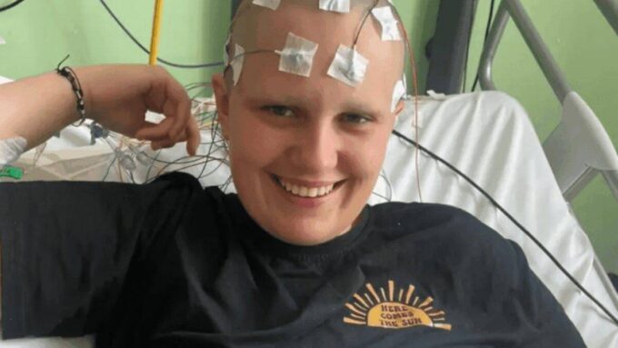 Tela com sistema de inteligência artificial usado em apoio a diagnóstico médico