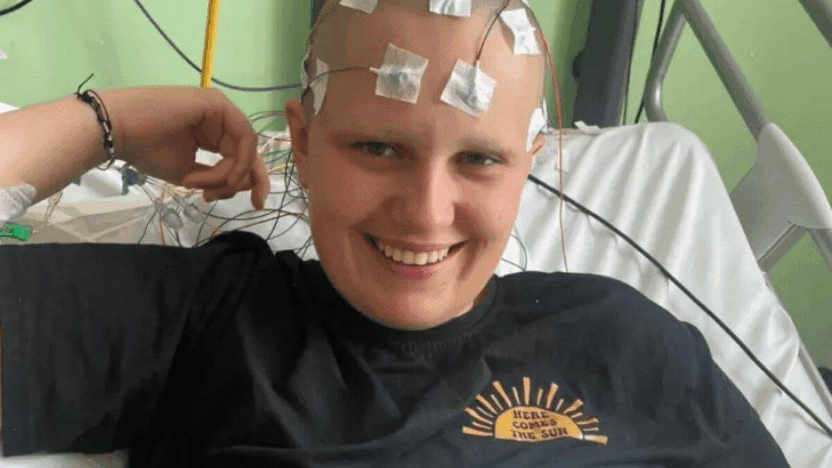 Tela com sistema de inteligência artificial usado em apoio a diagnóstico médico