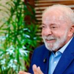 Lula embarca para viagem à Europa com comitiva de 15 ministros