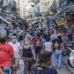 Fachada de pequeno comércio no Brasil em meio a crise econômica