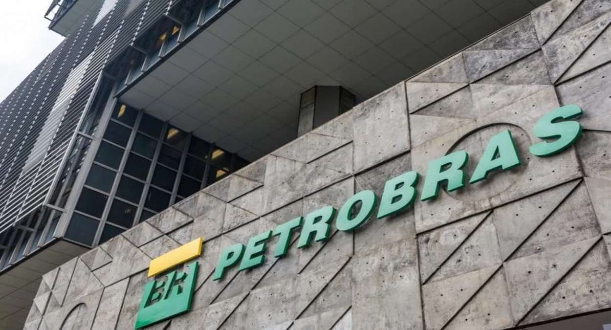 Sede da Petrobras em notícia sobre investigação internacional de contrato bilionário