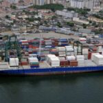 Vista do Porto de Santos durante mobilização de caminhoneiros contra cobranca em patios
