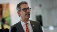 Romeu Zema em imagem relacionada a tensão com o Supremo Tribunal Federal