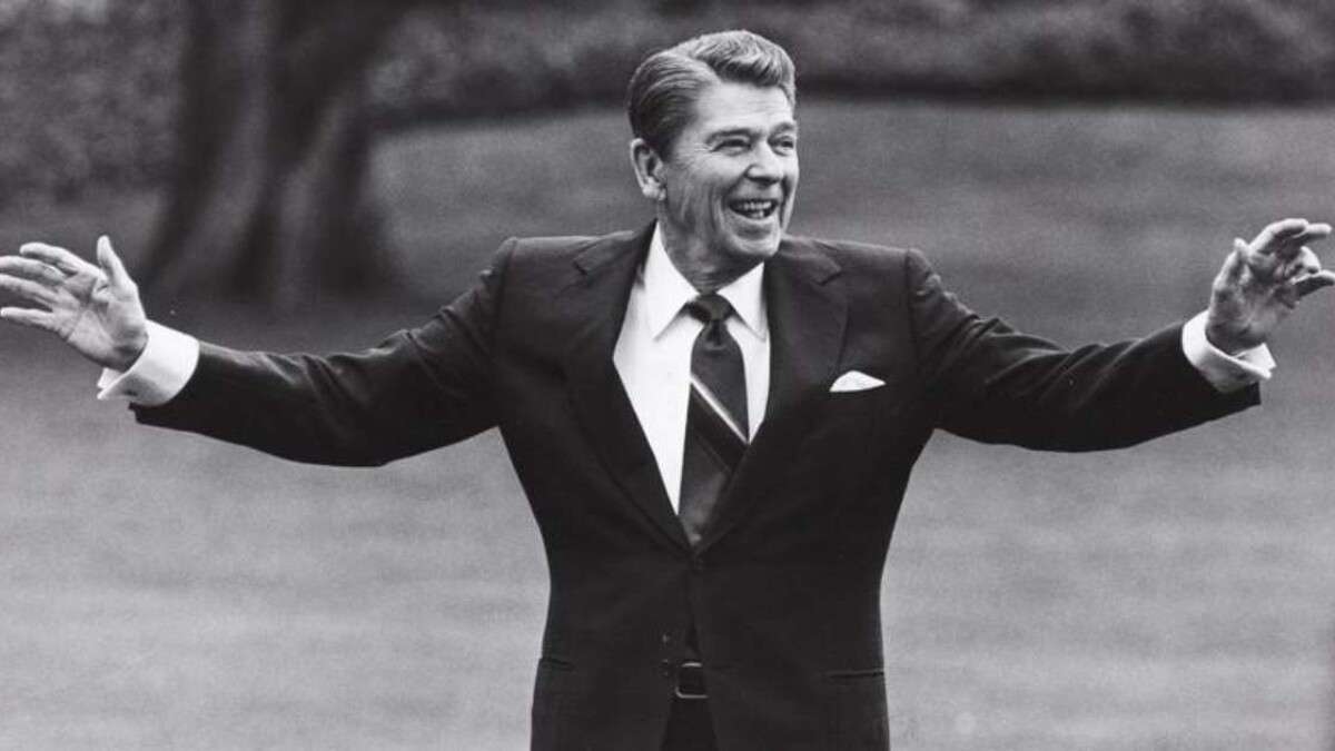Ronald Reagan após atentado ligado ao Washington Hilton em Washington