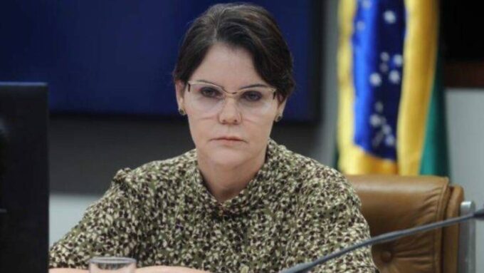 Tornozeleira eletrônica usada em proposta para identificar agressores domésticos