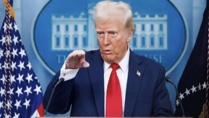 Donald Trump discursa sobre capacidade militar dos EUA contra o Irã