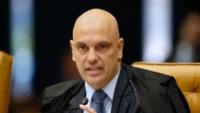 Alexandre de Moraes determinou restrições de visitas a Jair Bolsonaro durante internação
