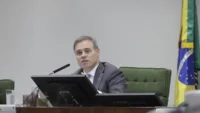 André Mendonça cobra explicações da PF sobre troca de delegado no caso do INSS