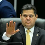 Davi Alcolumbre recebe proposta sobre novo modelo de indicação ao Supremo Tribunal Federal