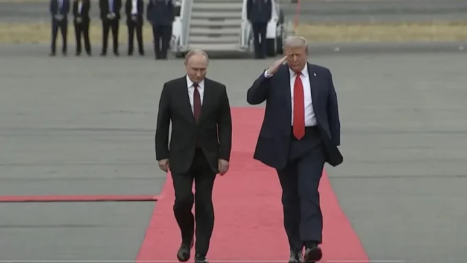 Donald Trump e Vladimir Putin em contexto de contato diplomático