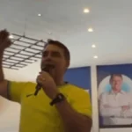 Flávio Bolsonaro durante evento político em Sorocaba