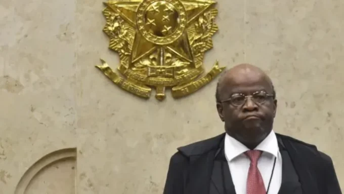Joaquim Barbosa em registro de arquivo durante atuação no STF