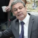 Deputado federal Lindbergh Farias é alvo de cobrança judicial de Nova Iguaçu