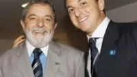 Luciano Huck durante evento em que criticou o modelo do Bolsa Família