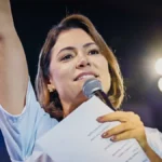 Michelle Bolsonaro em imagem de arquivo após negar suposto racha com Flávio Bolsonaro