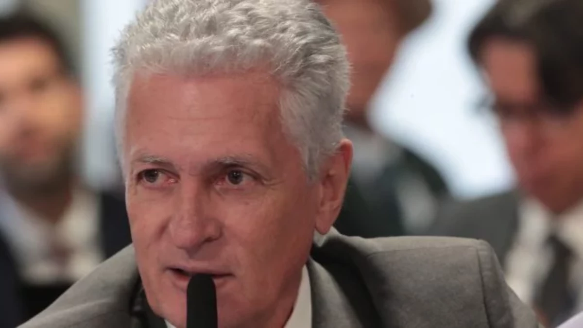Deputado Rogério Correia anuncia ação contra filme sobre Bolsonaro