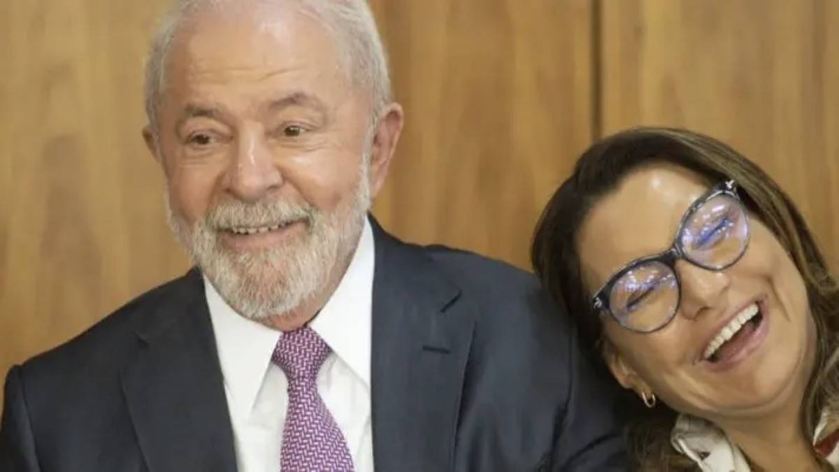 Luiz Inácio Lula da Silva em agenda oficial durante viagem a Paris