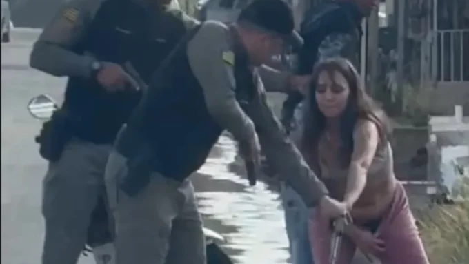 Viatura da Polícia Militar de Goiás em ocorrência na Cidade Ocidental